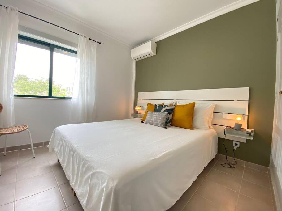 Apartamento Amparo-T2 C/Piscina Carvoeiro  Exterior photo
