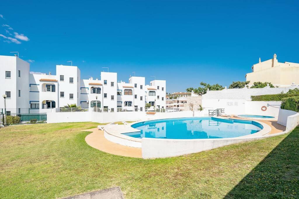 Apartamento Amparo-T2 C/Piscina Carvoeiro  Exterior photo