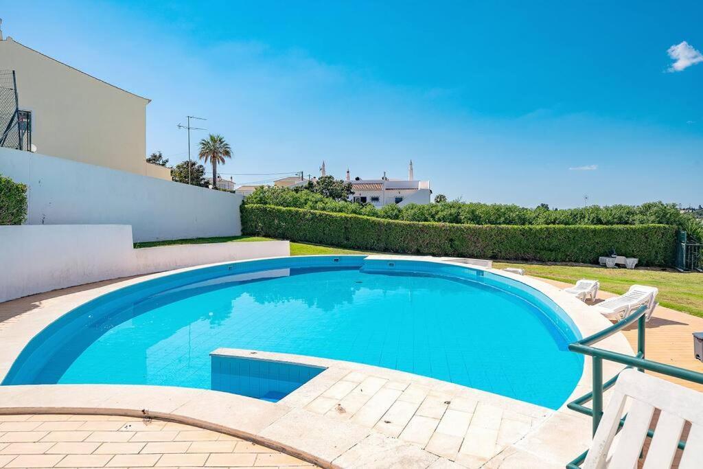 Apartamento Amparo-T2 C/Piscina Carvoeiro  Exterior photo